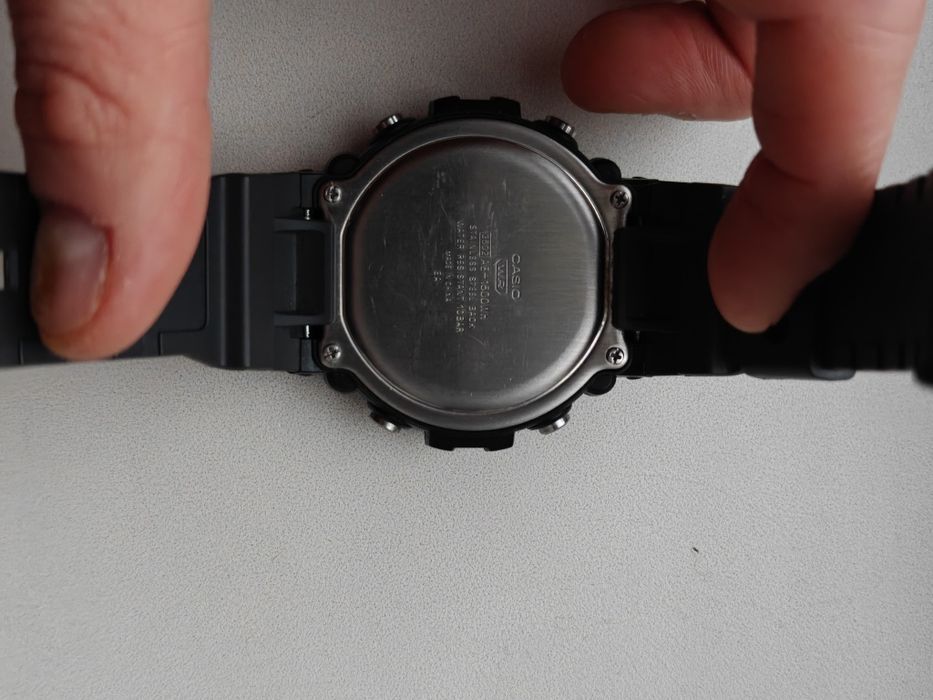 Чоловічий годинник CASIO AE-1500WH-8BVEF / AE-1500WH-8BVDF