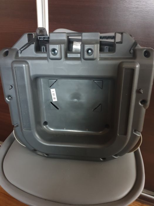 Podstawka samochodowa dla dziecka