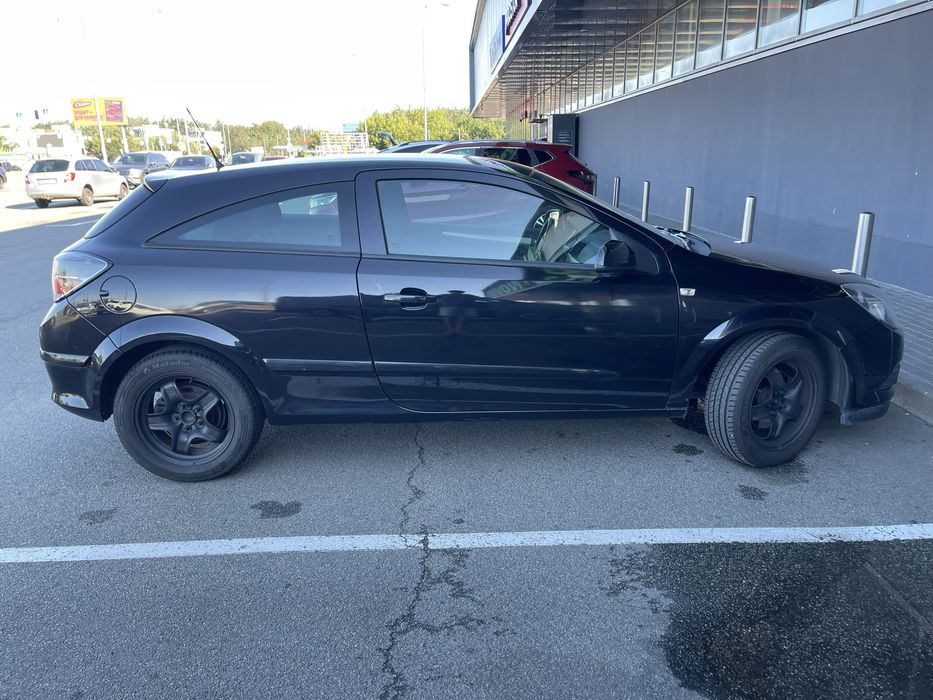 Opel Astra H GTC