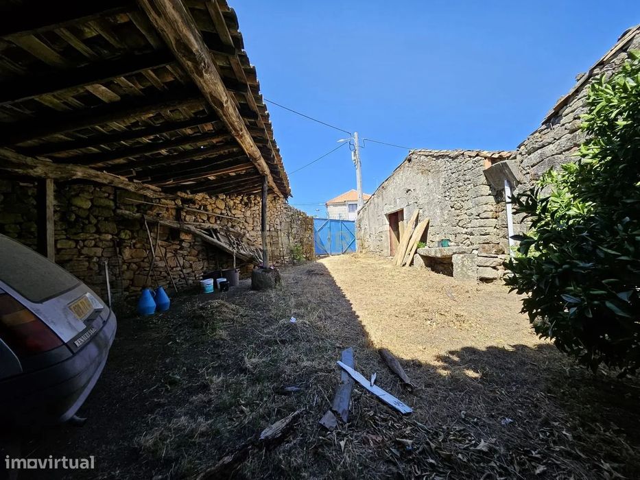 Casa De Pedra Para Reabilitar | Moreirinhas – Trancoso