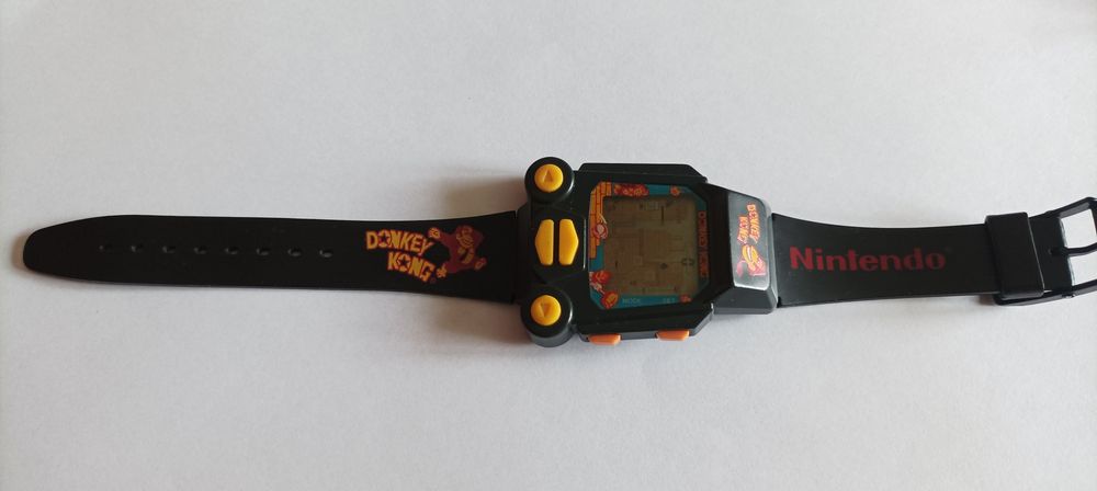 Oryginalny zegarek Nintendo z PRL