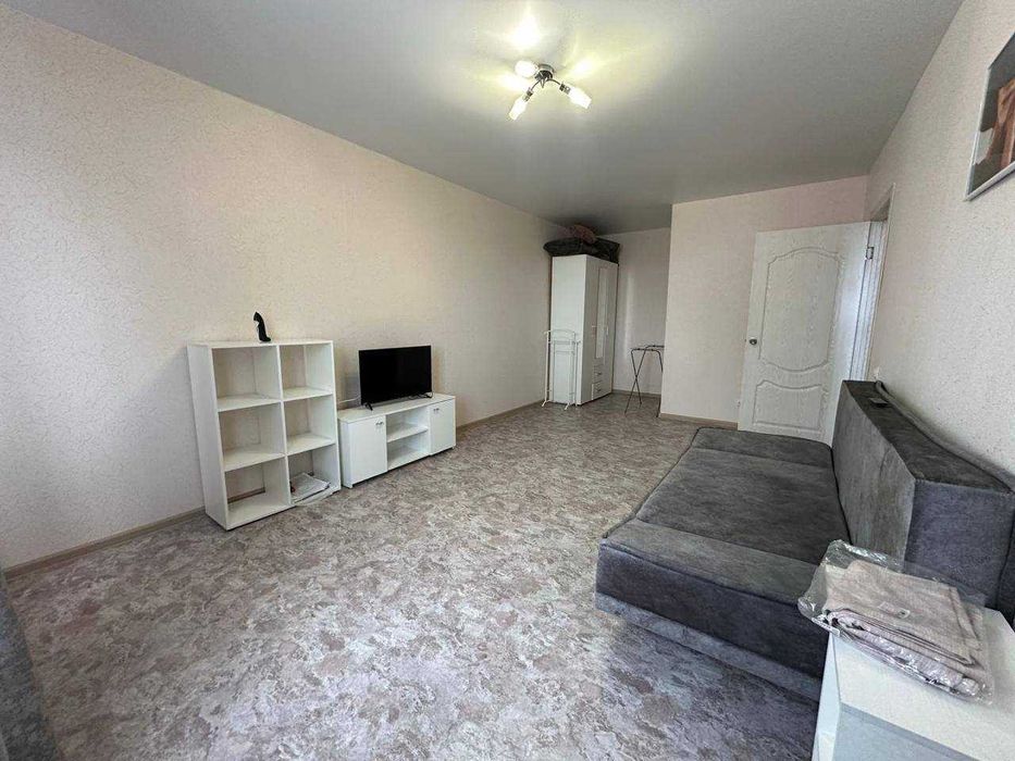 2-кімнатна квартира подобово/потижнево центр, Ізюм