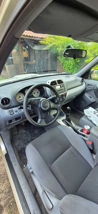 Toyota     Rav 4