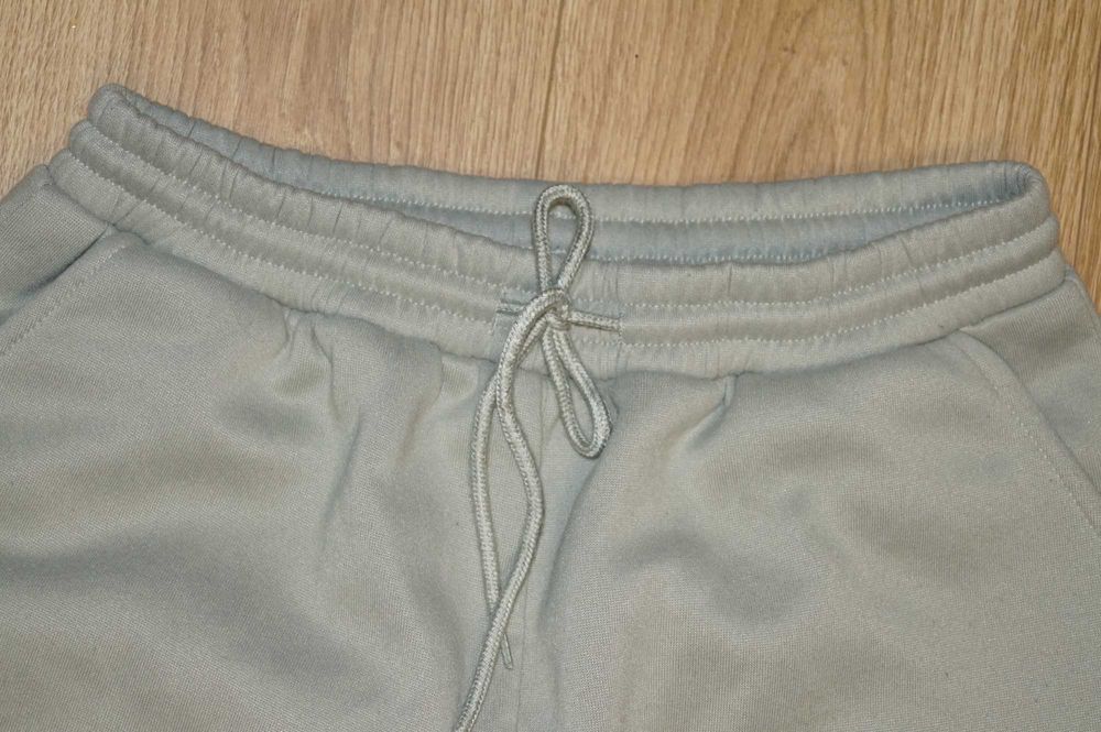 Спортивні штани на флісі джогери Shein. розмір M