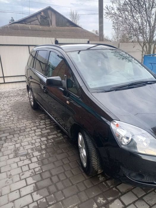 Продам Opel Zafira 2013