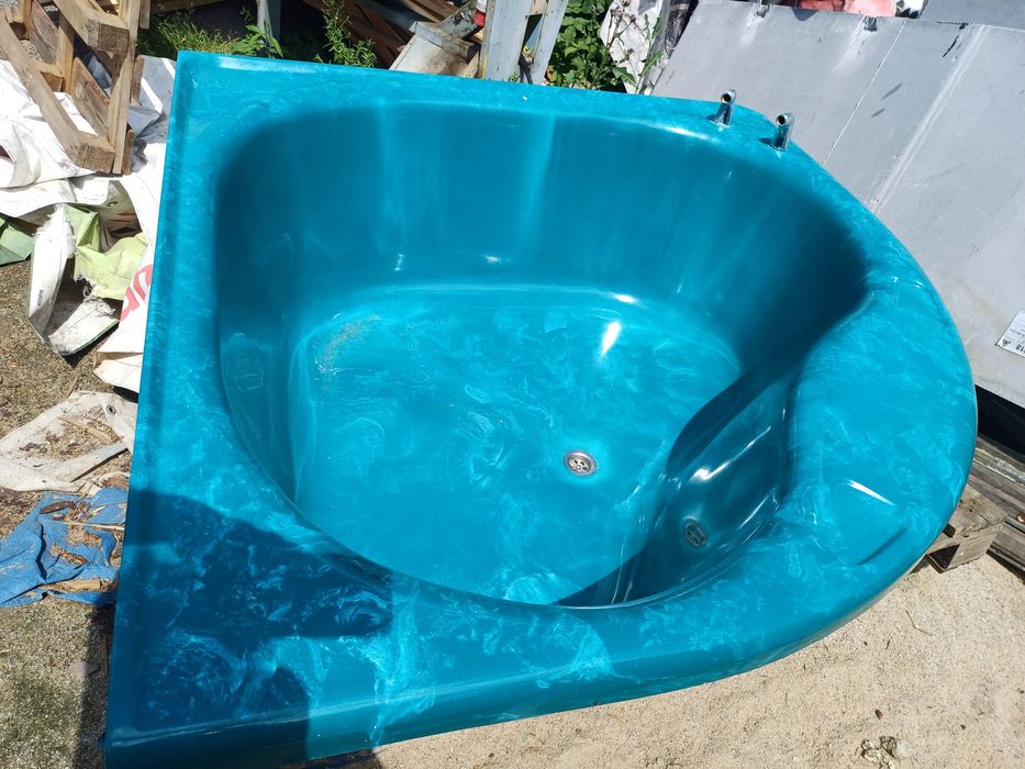 Wanna z marmuru 148cm x 148cm