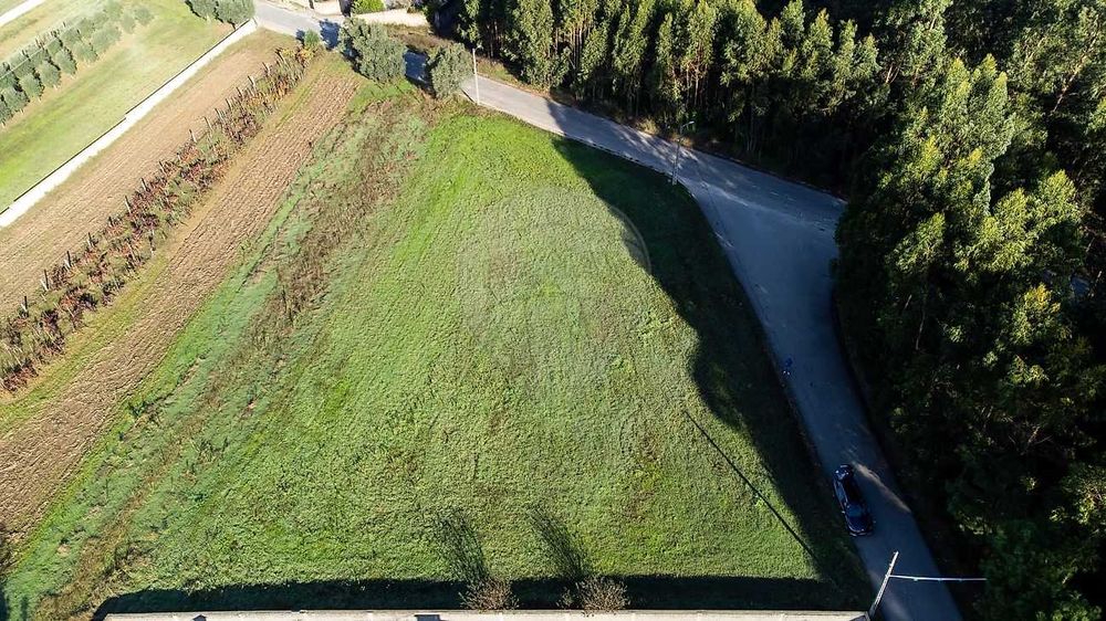 Oportunidade Única – Terreno Urbano em Aguada de Baixo, Águeda