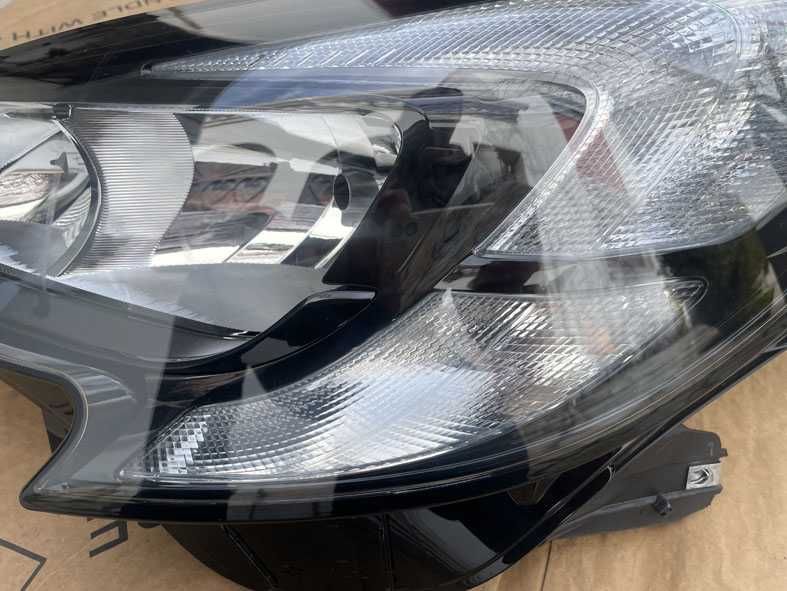 oticas frontais ESQ/DT opel corsa E (X15)