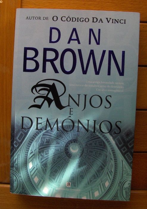 Anjos e Demónios de Dan Brown