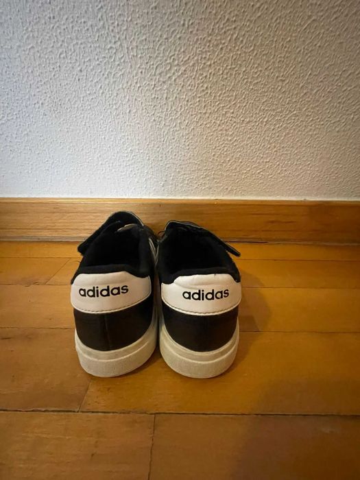 Tênis Adidas para Crianças