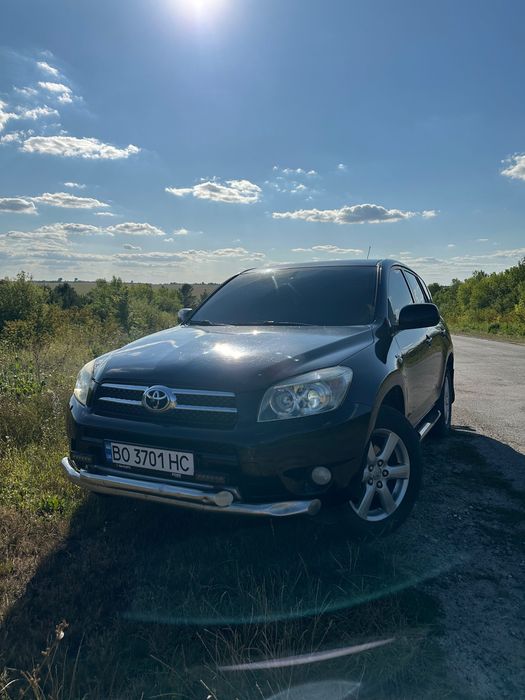 Продається Toyota RAV4