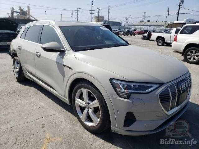 Разборка Audi E-tron Е-Трон 4ke бампер капот крыло дверь фара НАЛИЧИЕ