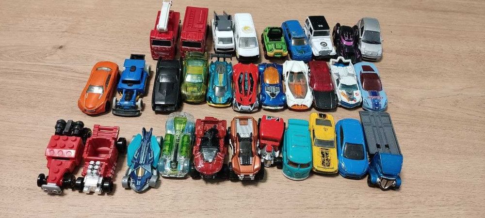Машинки Hot Wheels та інші