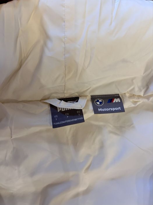 Пухова куртка puma