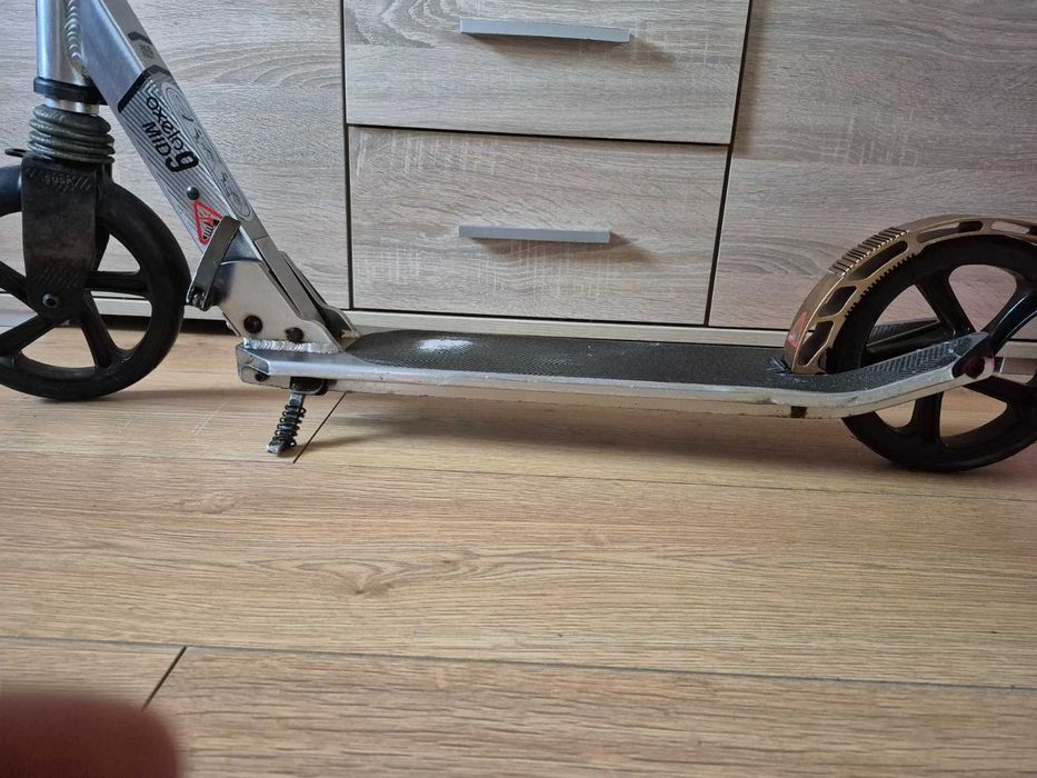 Sprzedam hulajnogę oxelo mid9