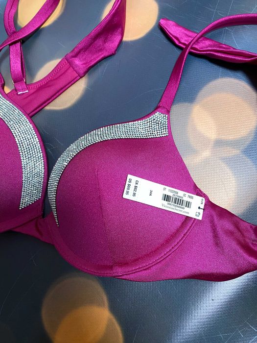 Купальник со стразами Victoria's Secret США. Низ M, верх 70-75 A,А/B