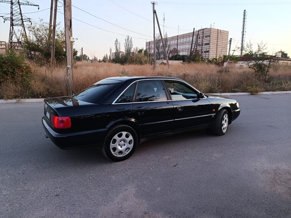 Ауди А6 Quattro с рабочим климатом