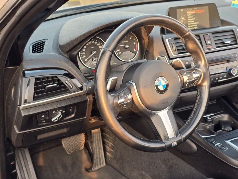 BMW 220d Cabrio.
