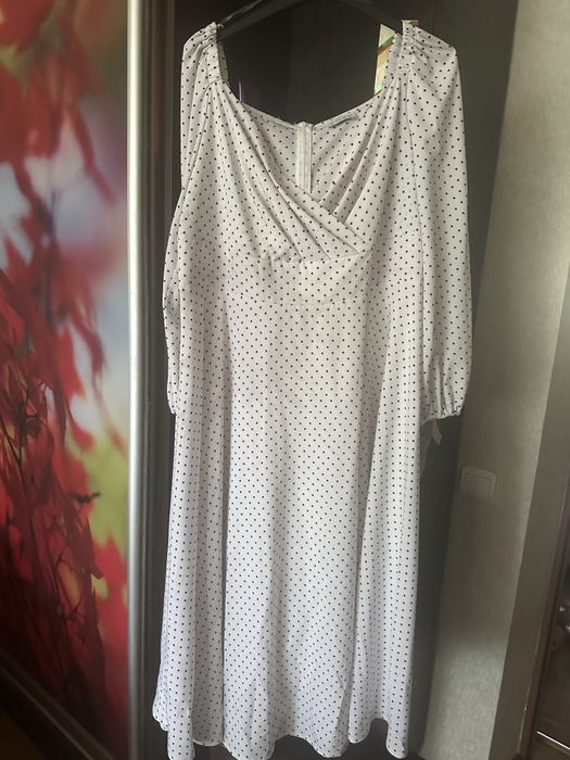 Сукня жіноча вечірня