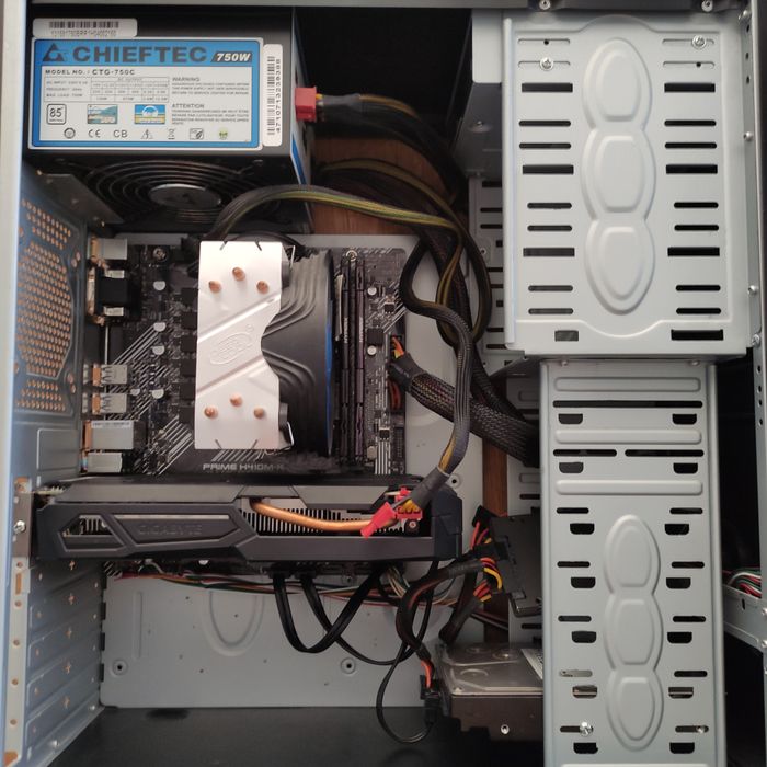 Комп'ютер офісний та для ігор + Монітор(i3-10100f,GTX1050,16GB RAM)