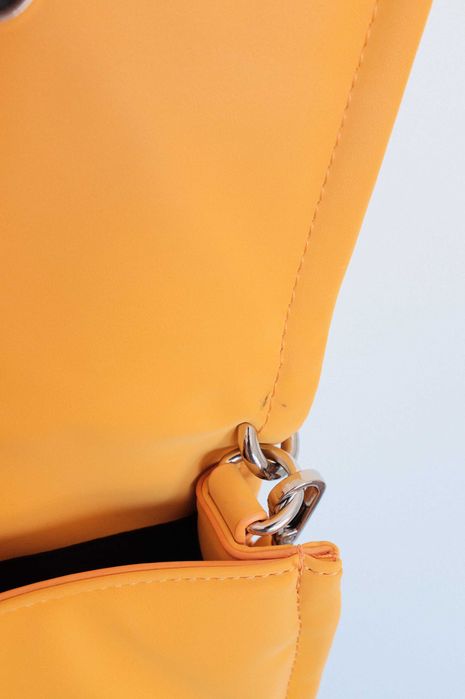 Mala a tiracolo laranja Parfois com alça larga