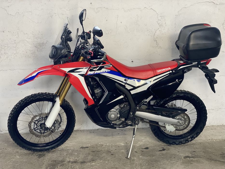 Honda Crf rally мотоцикл з Японіі.