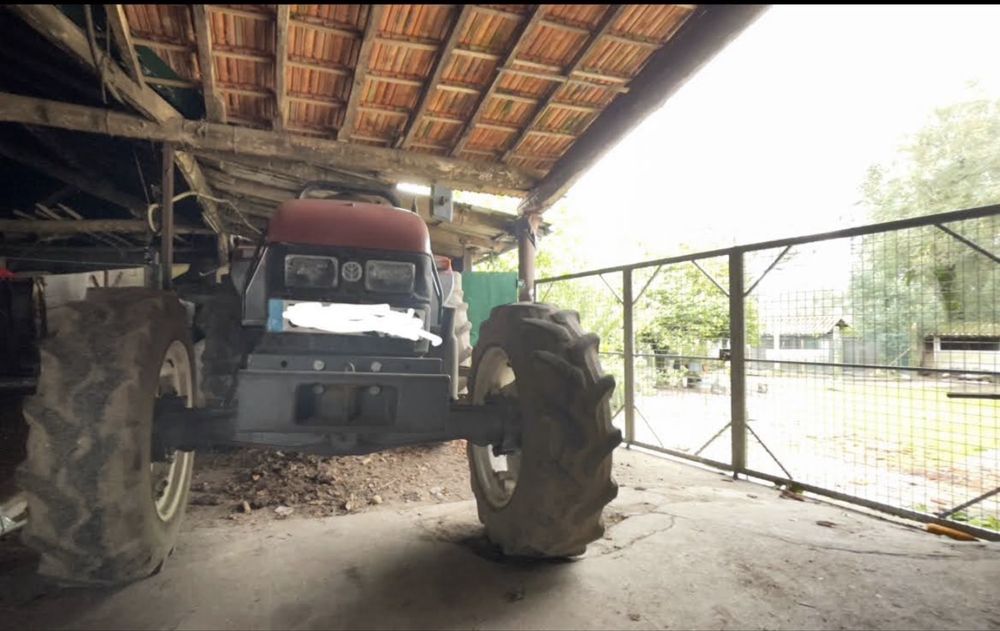 New Holland  4835 Ford