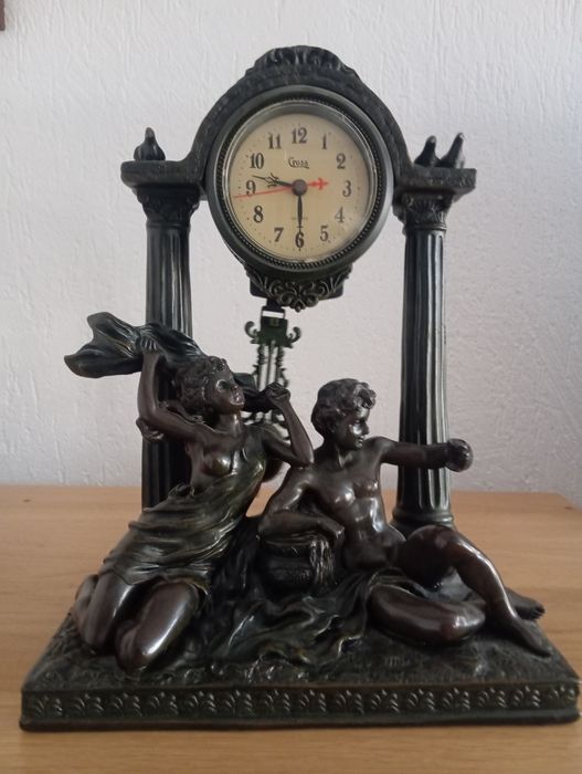 Zegar kominkowy stylizowany