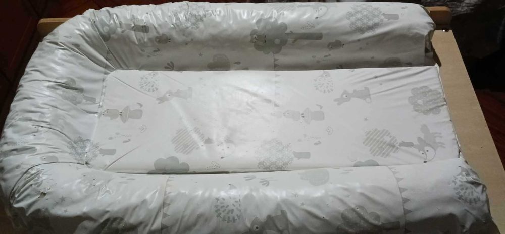 Fraldário com banheira