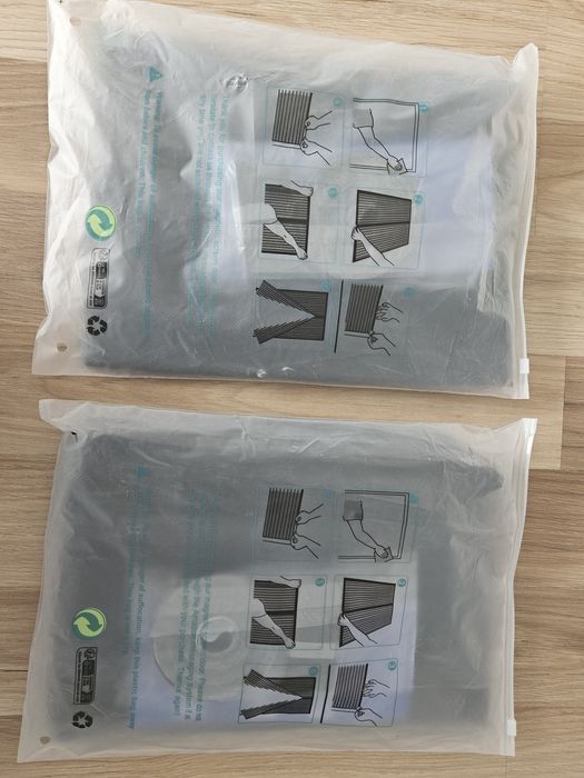 Magnetyczna drzwi moskitiera 85x220 cm (2 sztuki) – Nowe