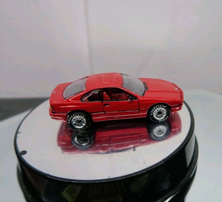 Matchbox BMW 850i Premiere Collection - model 1997