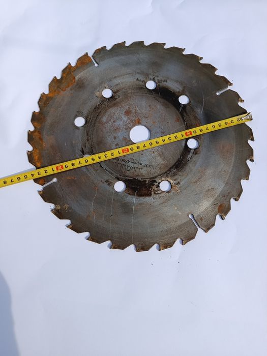 Диск пильний по дереву 8 штук