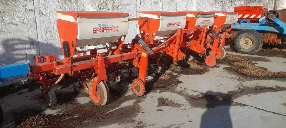 міжрядний культиватор Gaspardo HL 8F