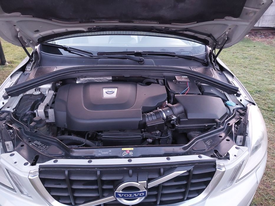 Sprzedam volvoxc60 2.4d5 2009r