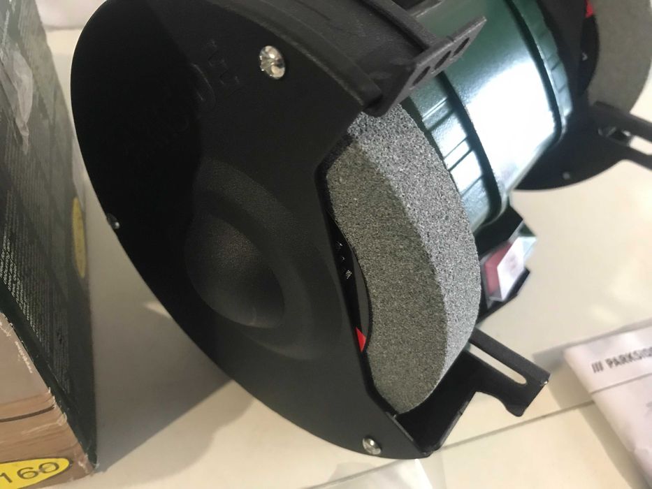 Точило,нождак PARKSIDE PDOS 200 C2 Подвійна шліфувальна машина