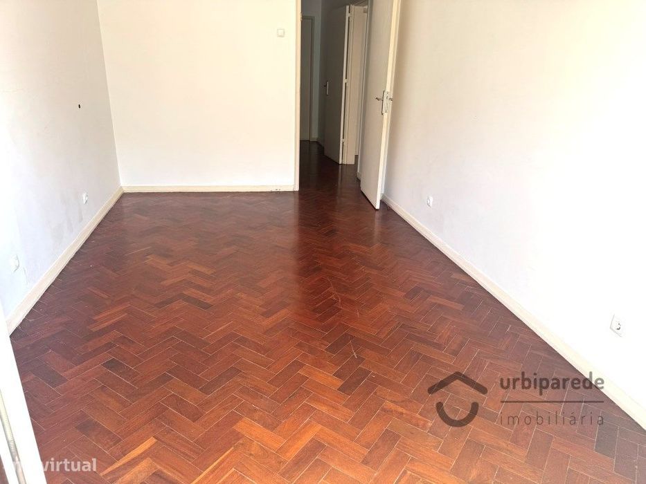 Apartamento T3 no Restelo c/ vista Rio.
