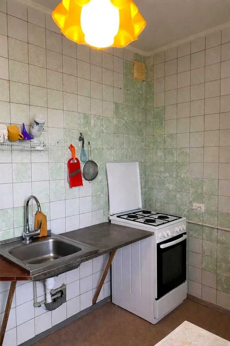 Продам 2к кв 70м2,  Салтовка, метро Салтовская.СЕРТИФИКАТIN