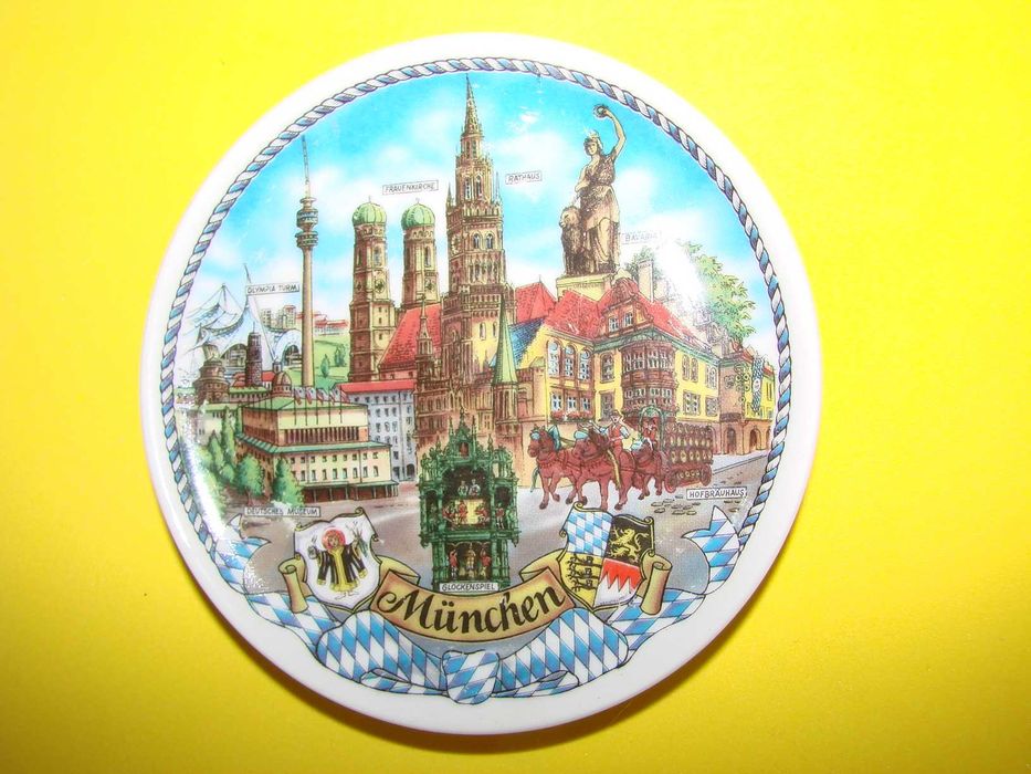 Тарелки декоративные, сувенирные, винтаж, немецкие