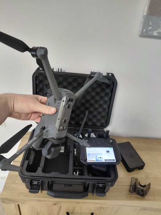 Дрон DJI Mavic 3E, стан нового, 4 години нальоту