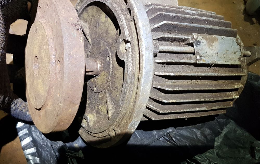 Продам  Фонари Зарядное