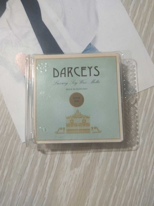 Освіжувач восковий Darceys.