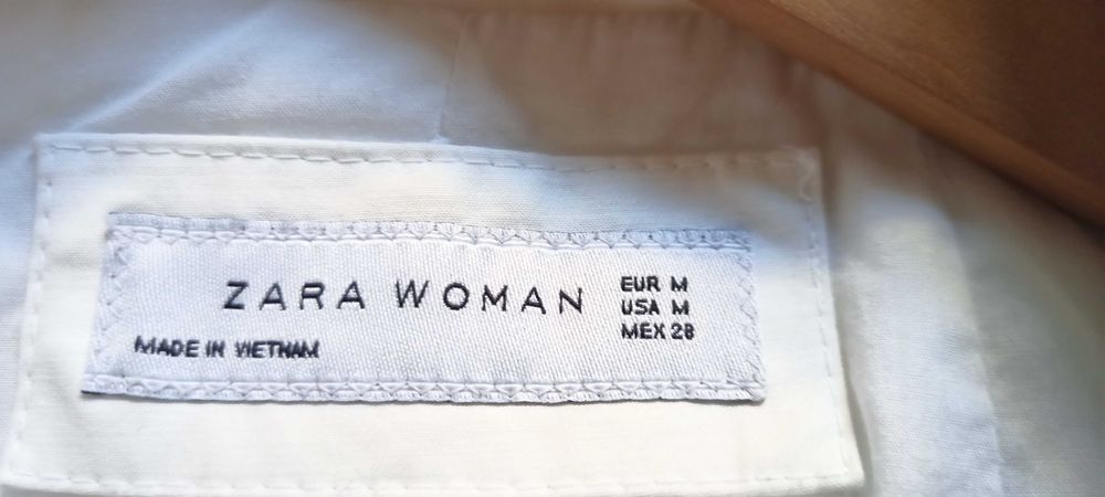 Casaco branco da Zara