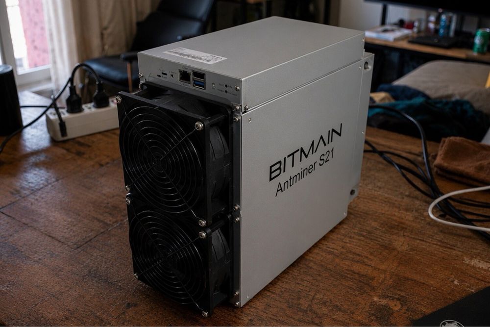 Antminer S21 Sealminer a4 pro air Bitmain Antminer Z15 Pro