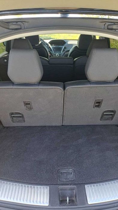 Автомобиль Acura MDX 2018