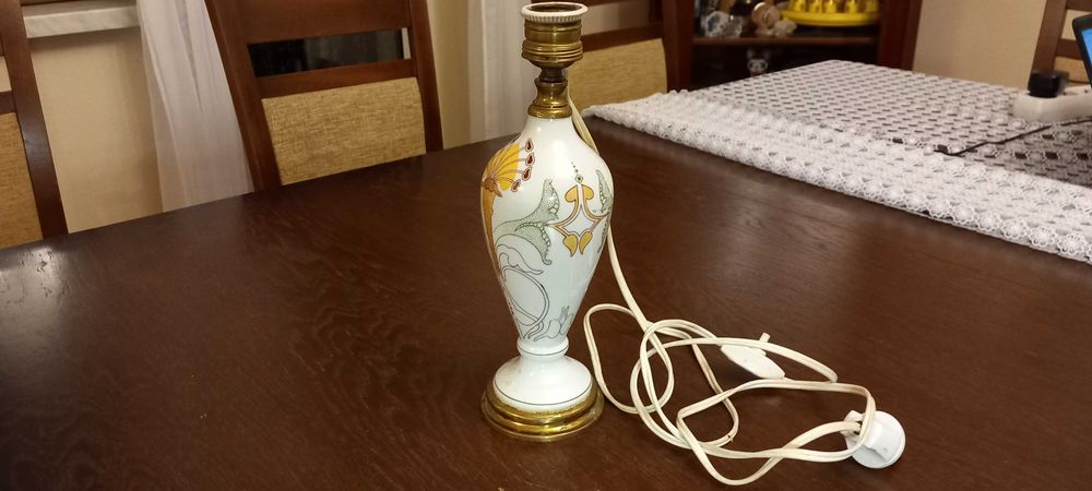 Stara ceramiczna lampa ręcznie wykonana lampa