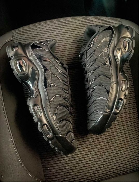 (БЕЗ ПЕРЕДОПЛАТИ)Nike Air Max Plus Triple найк ар макс плюс TN тн