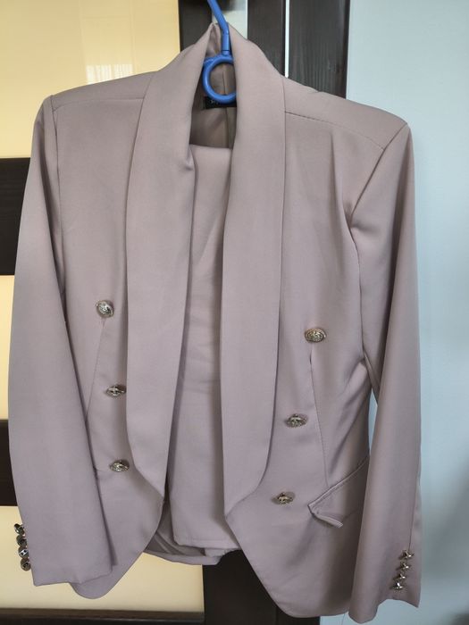 Komplet marynarka ze spodniami rozm.S