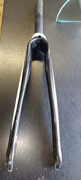 Forqueta bicicleta carbono Ditec 300