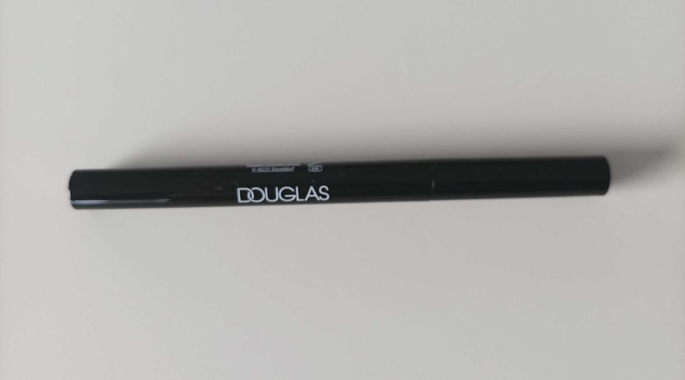 Eyeliner  w pisaku czarny nowy