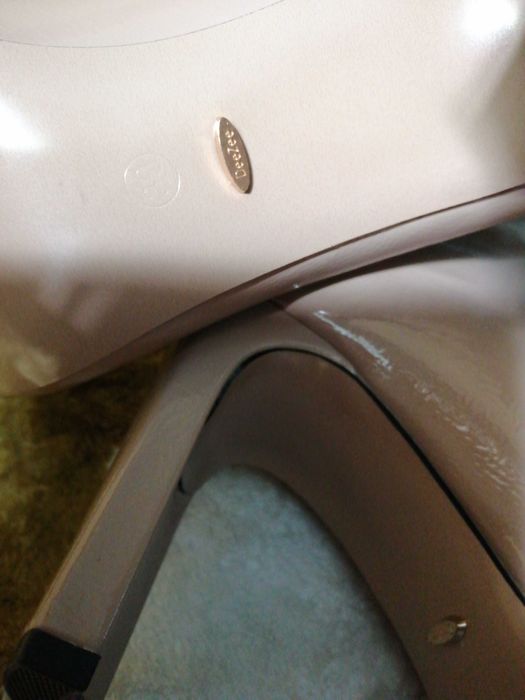 Buty botki szpilki 39 szare  beżowe lakierowane Deezee obcas 38